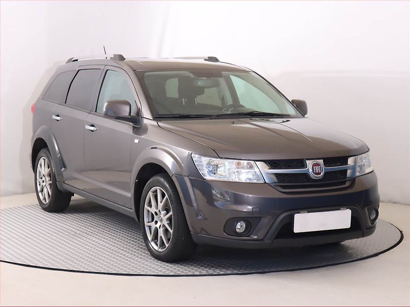 Fiat Freemont (2015) 2.0 MultiJet, Serv.kniha, Navi - fotka 1 z 18