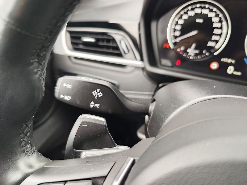 BMW X1 20d 2.0/140kW xDrive AT - fotka 28 z 34