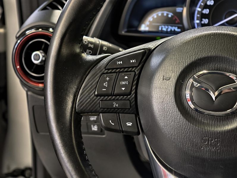 Mazda CX-3 2.0 Skyactiv-G LED, LANE, PDC - fotka 17 z 22
