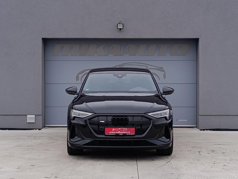 Audi e-tron 55 300kW QUATTRO S-LINE  - fotka 2 z 35