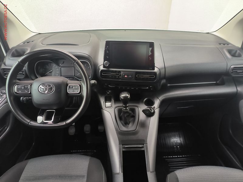 Toyota ProAce City Verso (2022) 1.5D-4D, 1.maj,ČR, Family - fotka 8 z 24