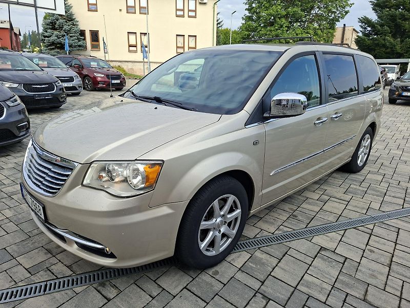 Chrysler Town & Country (2014) 3,6L 7míst, LPG, tažné, 2xkola - fotka 3 z 35