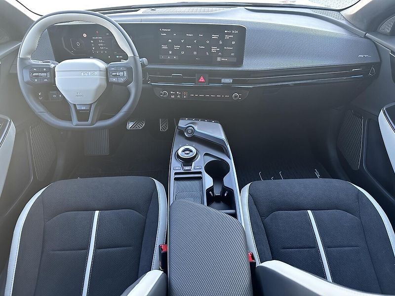 Kia EV6 (2025) GT LINE 84 kWh + HEAT+TECH+MER - fotka 5 z 6