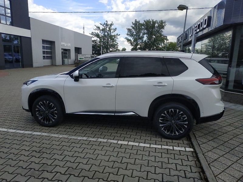 Nissan X-Trail E-POWER e-4ORCE TEKNA SKLADEM - fotka 8 z 31