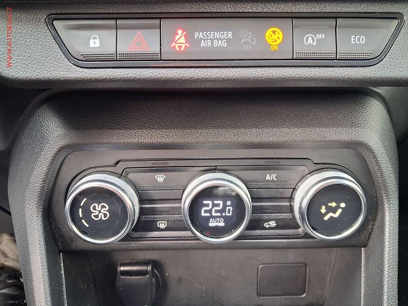 Dacia Jogger (2022) 1.0 TCe, AC, tempo, park - fotka 15 z 16