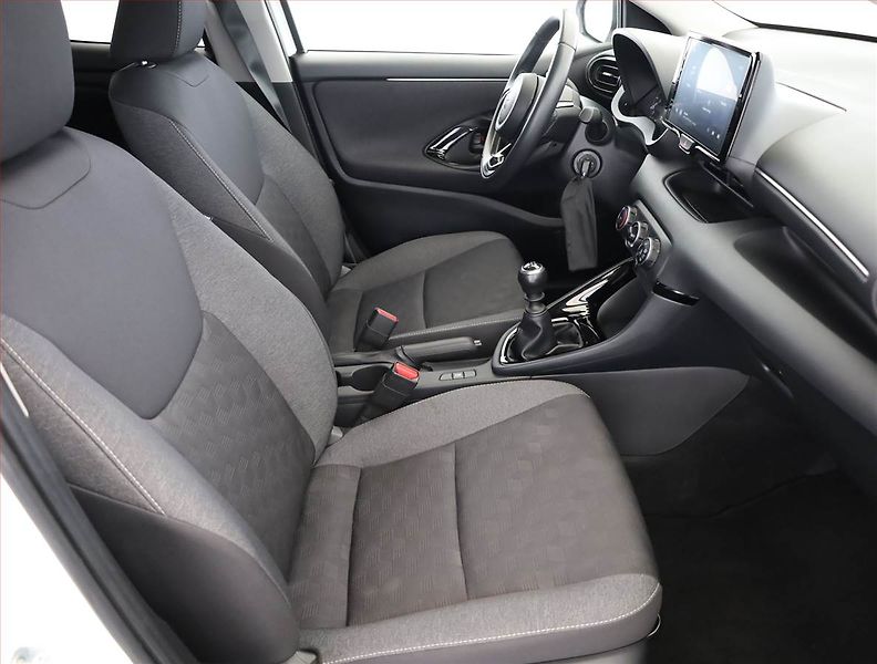 Toyota Yaris (2025) 1.5 VVT-i, ČR,1.maj - fotka 7 z 21