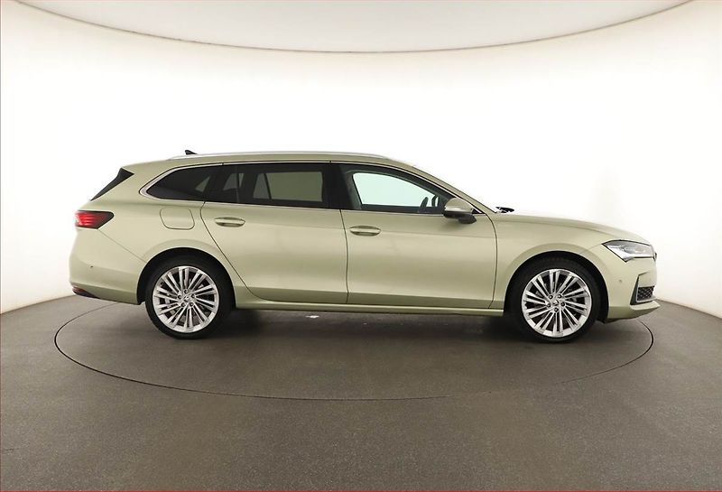 Škoda Superb (2024) 2.0 TDI - fotka 6 z 22