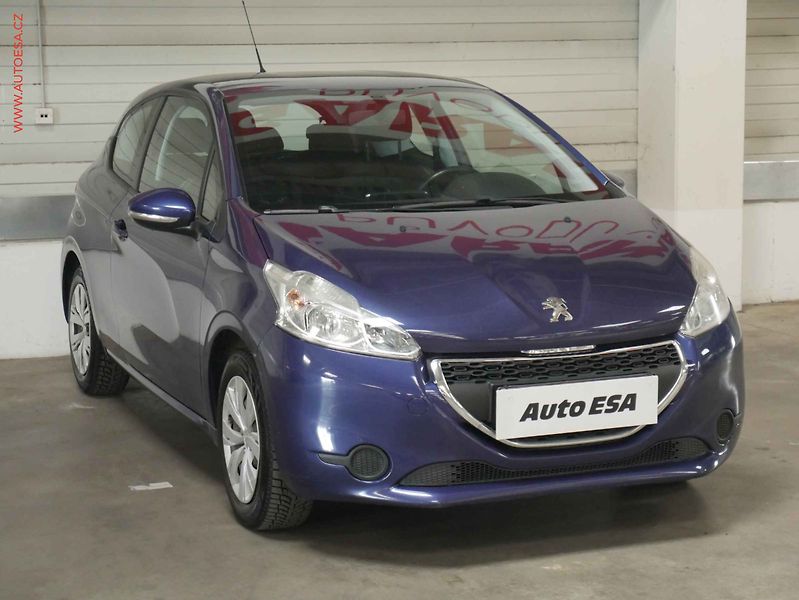 Peugeot 208 (2013) 1.2 PT, AC, tempo - fotografie inzerátu