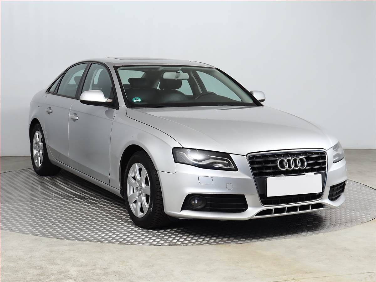 Audi A4 2.0 TDI, Automat, Xenony