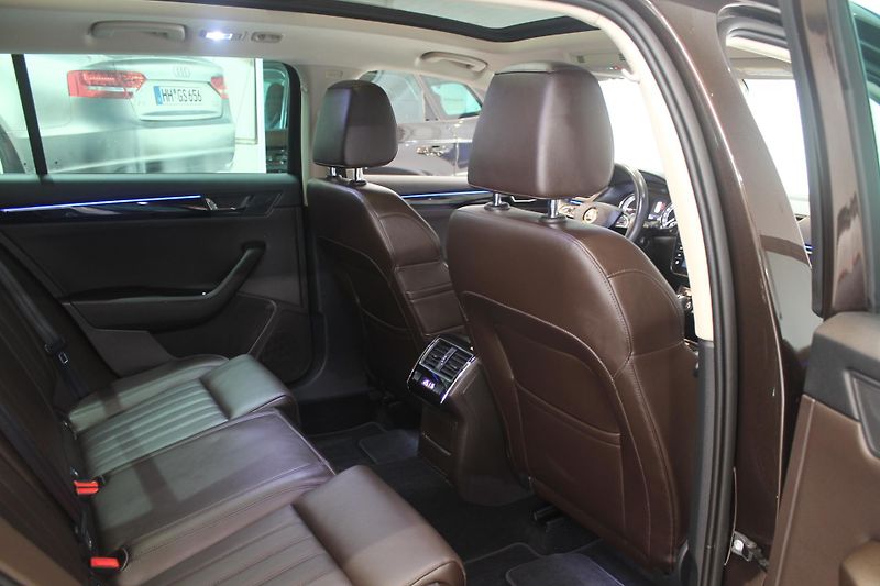 Škoda Superb (2017) 2.0TDI DSG 4x4 L&K  - fotka 25 z 41