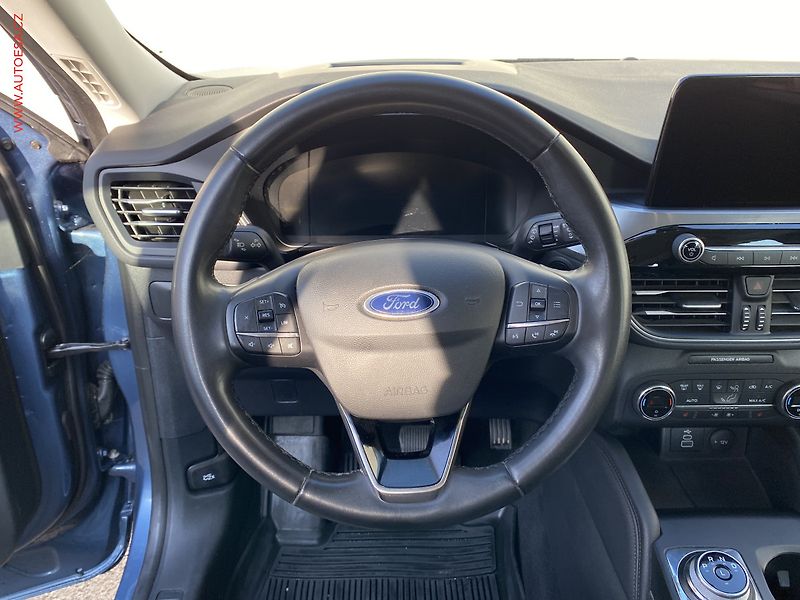 Ford Kuga (2022) 2.0 EcoBlue AWD, Titanium - fotka 9 z 19