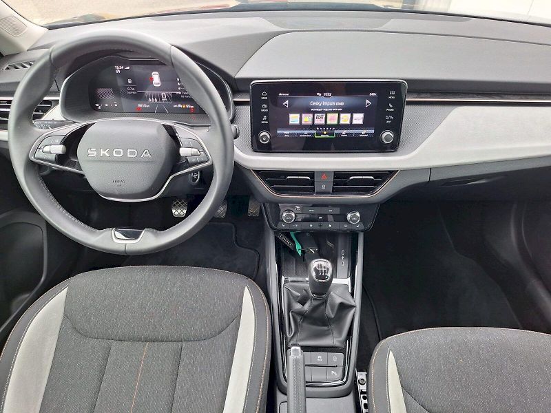 Škoda Kamiq (2025) 1.0 TSI / 85 kW / 6MP / TOP SE - fotka 11 z 30
