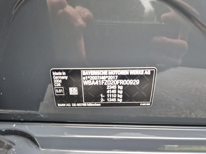 BMW Řada 3 TOURING 330D M SPORT 210kw 19A - fotka 49 z 50