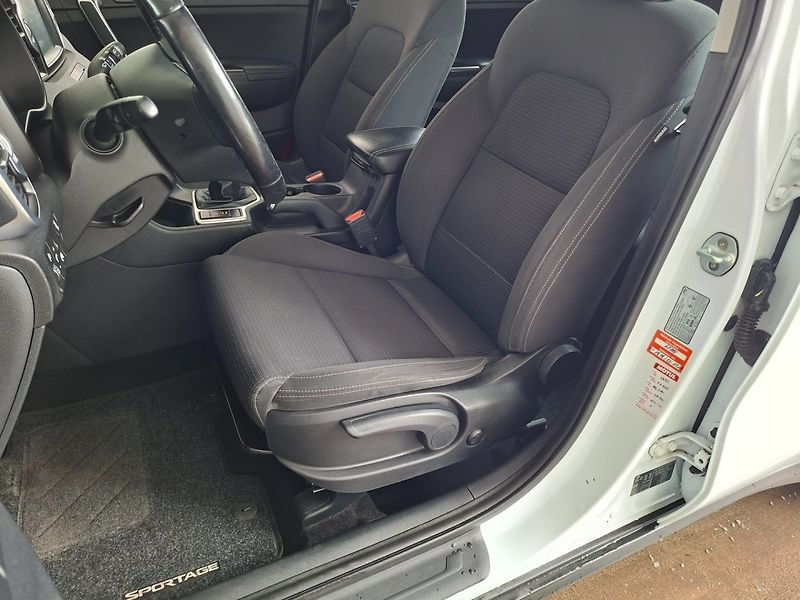 Kia Sportage (2016) 1.7CRDi 85kW -1.MAJITEL-KAMERA - fotka 20 z 41