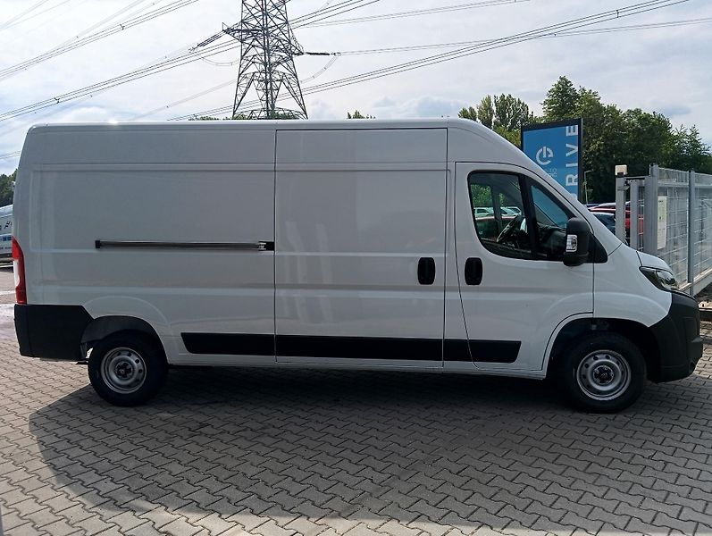 Peugeot Boxer (2026) Furgon 3500 L3H2 HDi 140k MAN6 - fotka 8 z 18