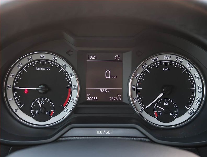 Škoda Octavia (2017) Style 1.6 TDI, Serv.kniha - fotka 11 z 20