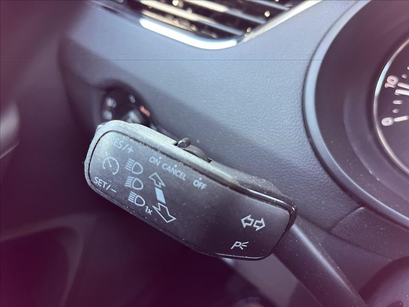 Škoda Octavia 1,4 TSi 103 kw Elegance  Xenon - fotka 27 z 46