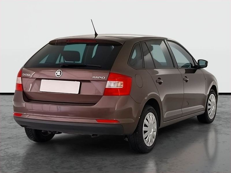 Škoda Rapid (2015) Spaceback 1.2 TSI, Serv.kniha - fotka 5 z 18