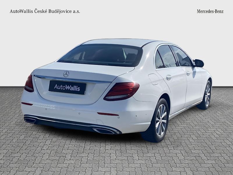 Mercedes-Benz Třídy E E 220d 4M AVANTGARDE - fotka 5 z 26