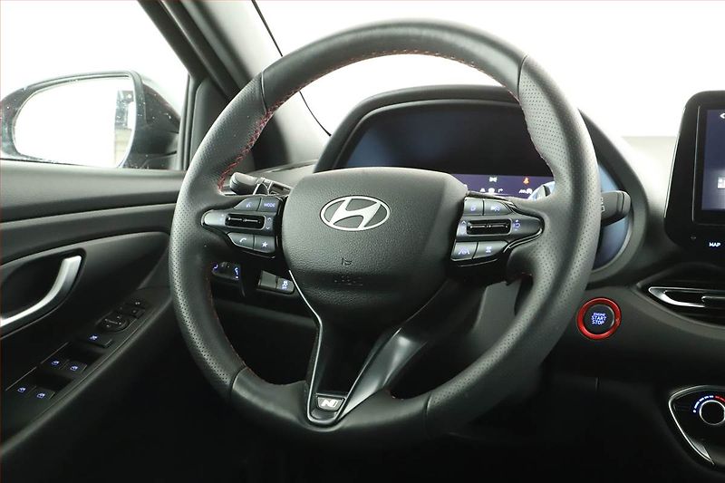 Hyundai i30 (2026) 1.5 T-GDI MHEV 48V, N- Line - fotka 8 z 15