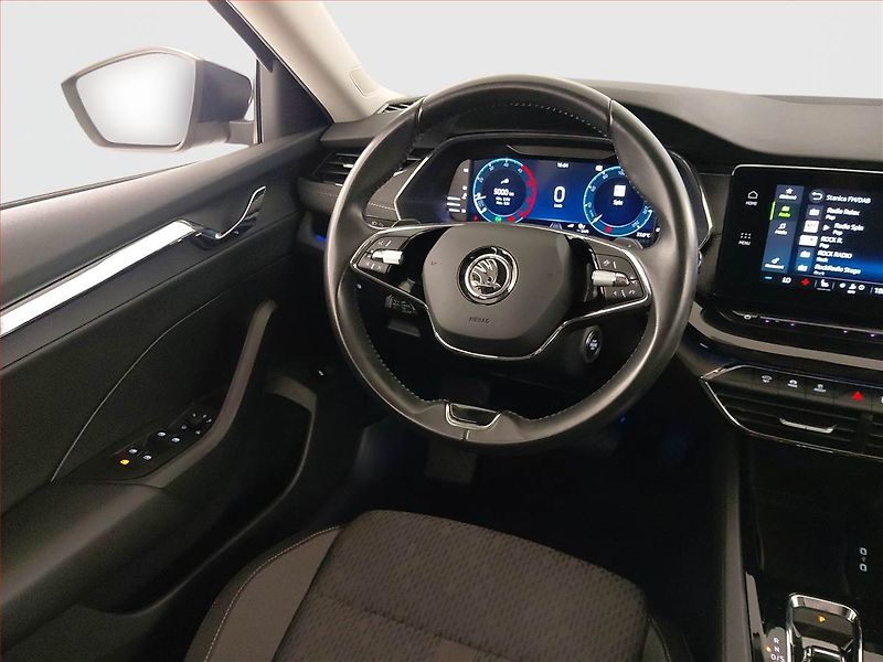 Škoda Octavia (2023) 2.0 TDI - fotka 7 z 23