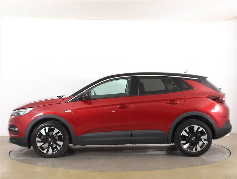Opel Grandland X (2019) 1.2 Turbo, Serv.kniha - fotka 3 z 16