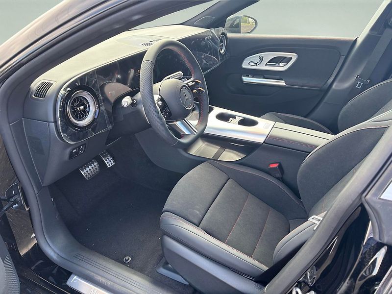 Mercedes-Benz Ostatní (2026) CLA 220 4MATIC - fotka 7 z 11