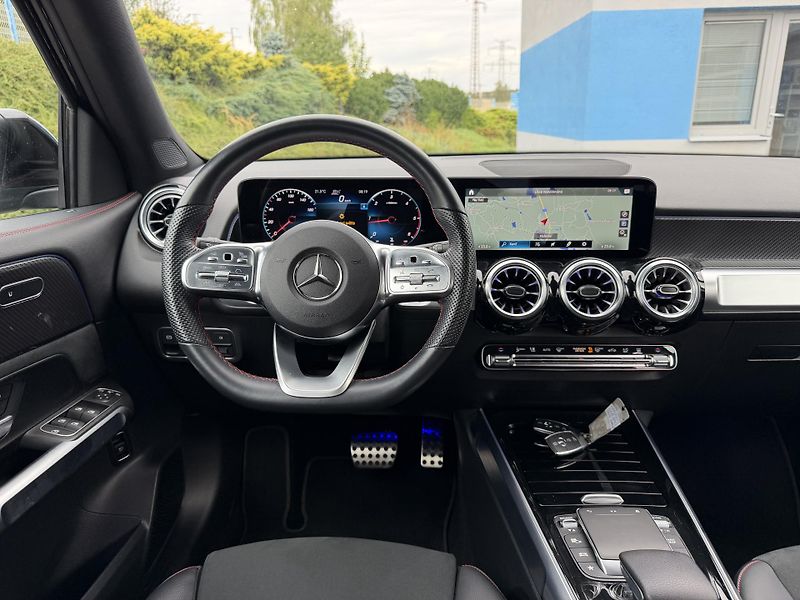 Mercedes-Benz GLB 200D AMG LINE automat závěs  - fotka 11 z 23