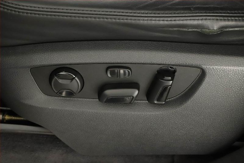 Volkswagen Touareg (2015) 3.0 TDI, 4X4, Automat, Kůže - fotka 15 z 19