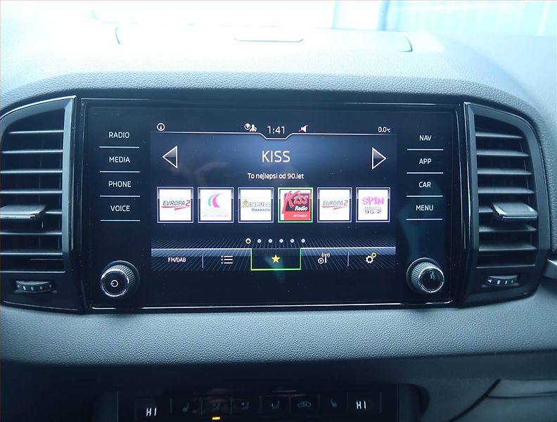 Škoda Karoq (2024) Fresh 2.0 TDI - fotka 12 z 16