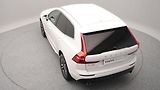 Volvo XC60 B4 AWD MOMENTUM PRO AUT CZ - náhled 18