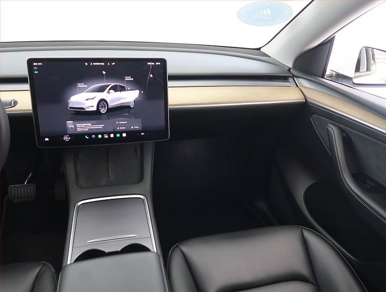 Tesla Model Y (2023) RWD LFP 60kWh, SoH 93% - fotka 8 z 31