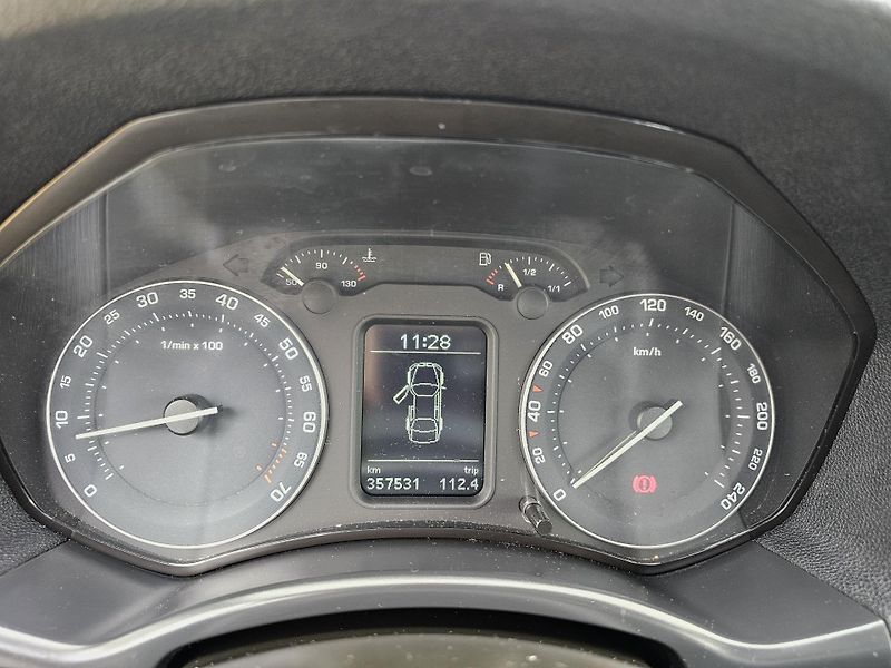 Škoda Octavia (2006) 2 2.0FSI 4X4 TAŽNÉ  - fotka 11 z 18