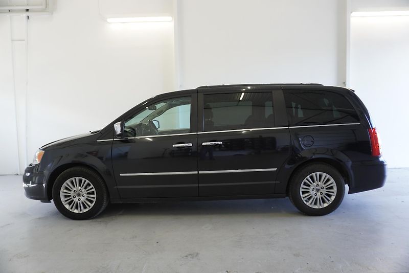 Lancia Voyager VOYAGER 3,6 V6 AUT. - fotka 8 z 33