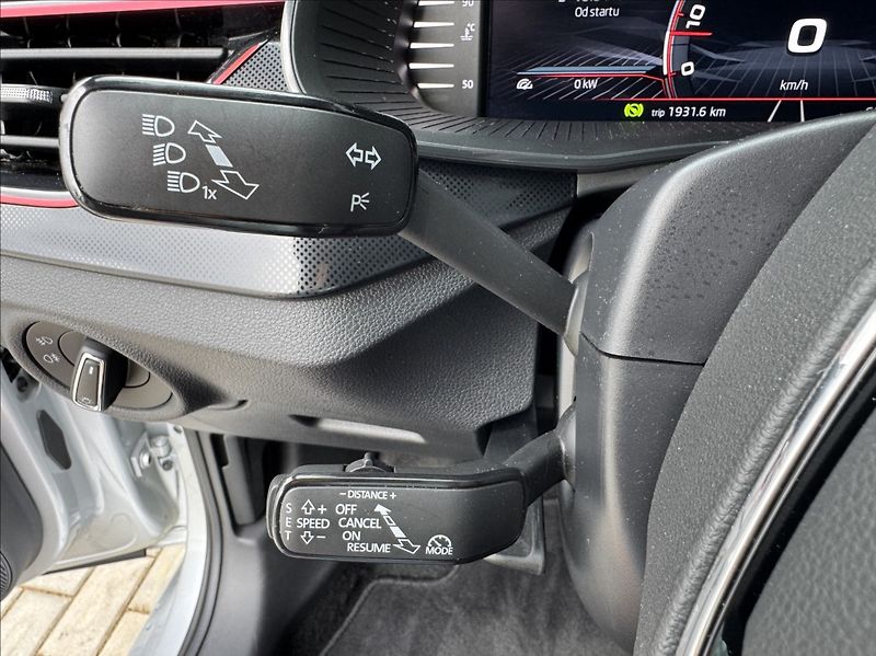 Škoda Scala 1,5 TSI DSG Monte Carlo DPH ČR - fotka 30 z 50