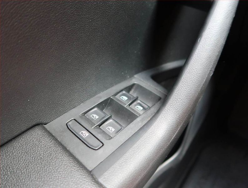 Škoda Octavia (2019) Style 1.5 TSI, Kůže, Tempomat - fotka 16 z 20