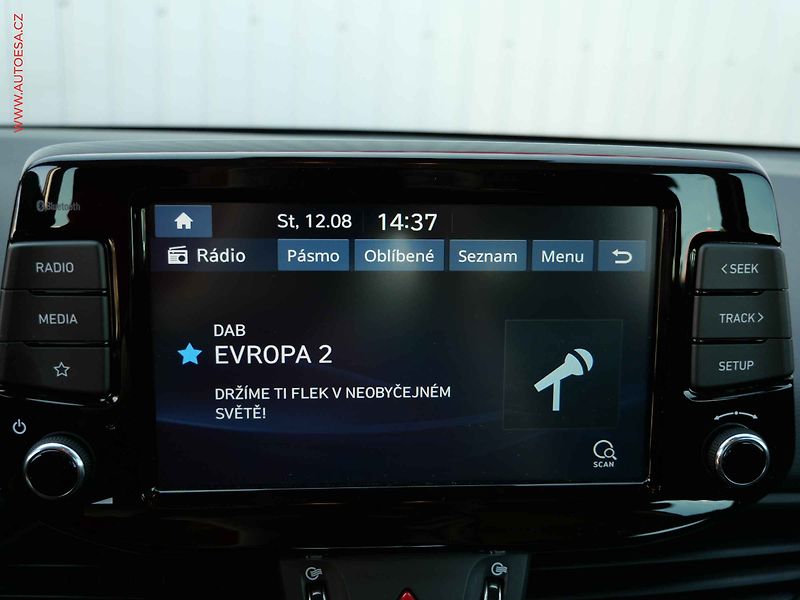 Hyundai i30 (2020) 1.5 DPi, ČR, servis.kniha, AC - fotka 16 z 20