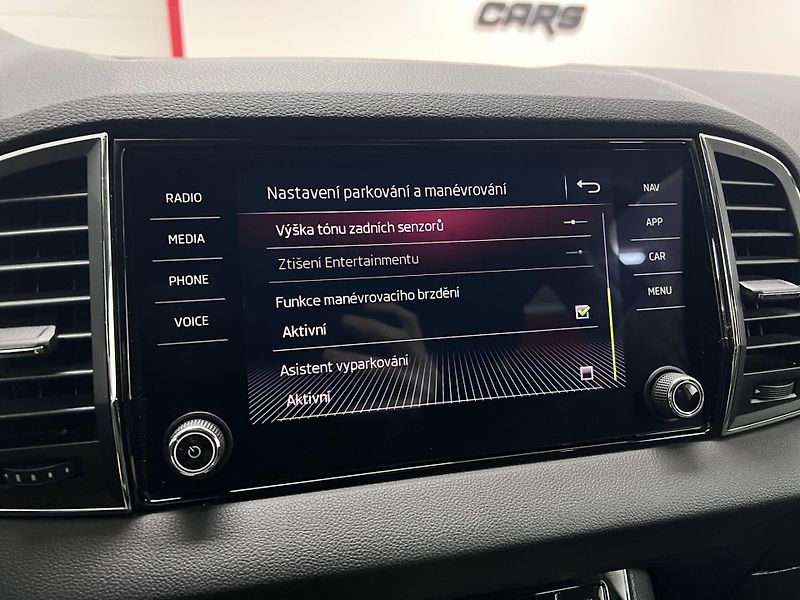 Škoda Karoq 2.0 TDI 110 KW 4x4 DSG - fotka 34 z 36