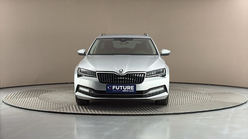 Škoda Superb 2.0 TDI DSG 4x4 Style Combi - fotka 3 z 32