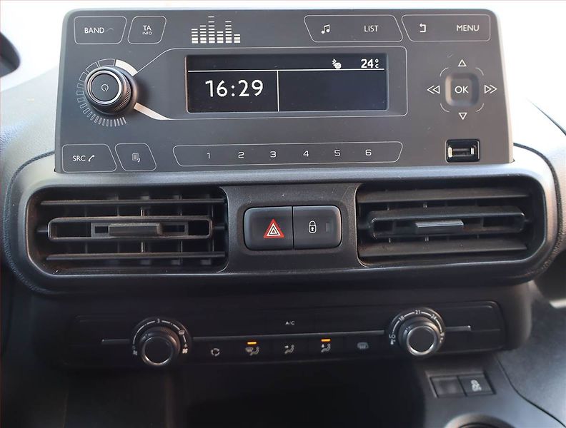 Peugeot Partner (2022) PureTech 110, SR, 1Maj, DPH - fotka 11 z 14