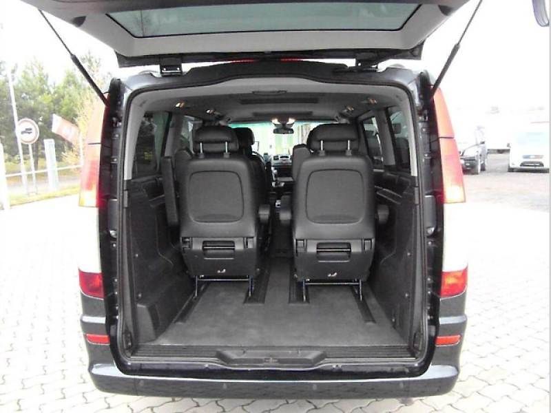 Mercedes-Benz Viano  - vůz Kateřiny Neumannové