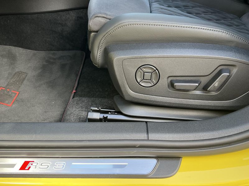 Audi RS 3 (2024) 2,5 TFSI Quattro 294KW - fotka 30 z 37