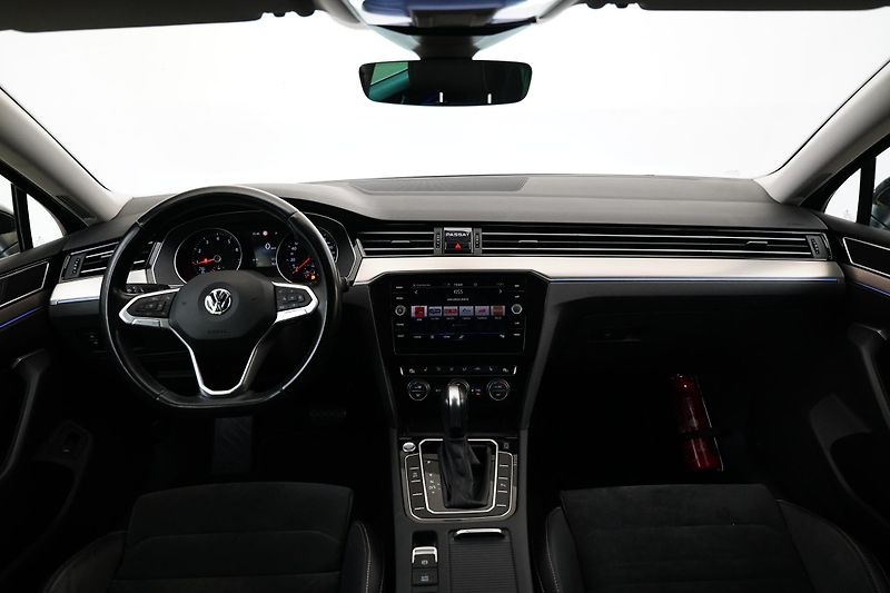 Volkswagen Passat - fotka 5 z 24