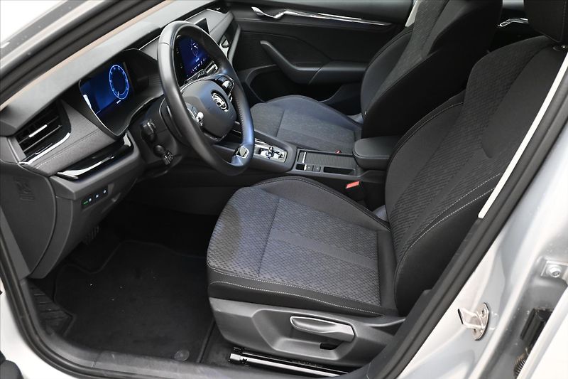 Škoda Octavia 2,0 TDI 110kW DSG Style Záruka - fotka 11 z 26
