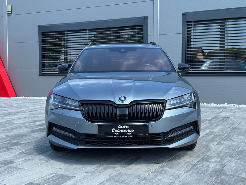 Škoda Superb (2021) Sportline 2.0 TSI DSG 4x4 - fotka 2 z 40