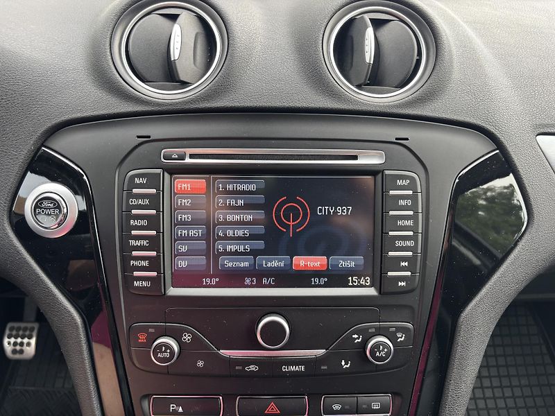 Ford Mondeo (2014) 2.2TDCI, 147kW, Titanium - fotka 14 z 17