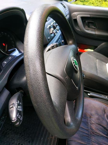 Škoda Fabia 1.2 /51kW.....74790 km  ČR - fotka 21 z 49