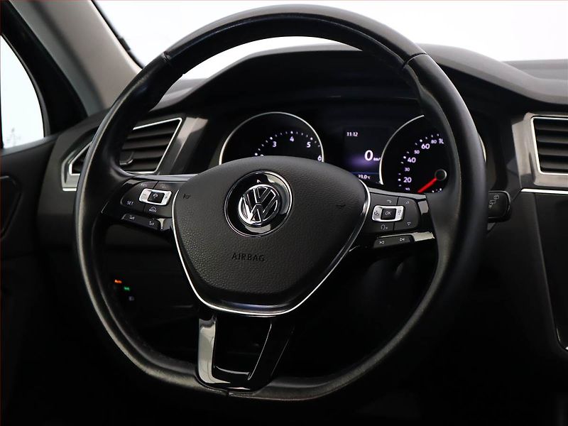 Volkswagen Tiguan (2018) 1.4 TSI, ČR,1.maj, Tempomat - fotka 11 z 14