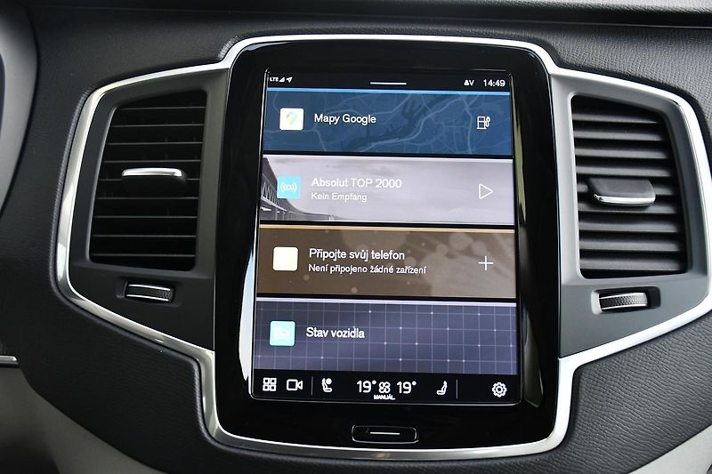 Volvo XC90 T8 AWD RECHARGE 7MÍST 1M  - fotka 26 z 38
