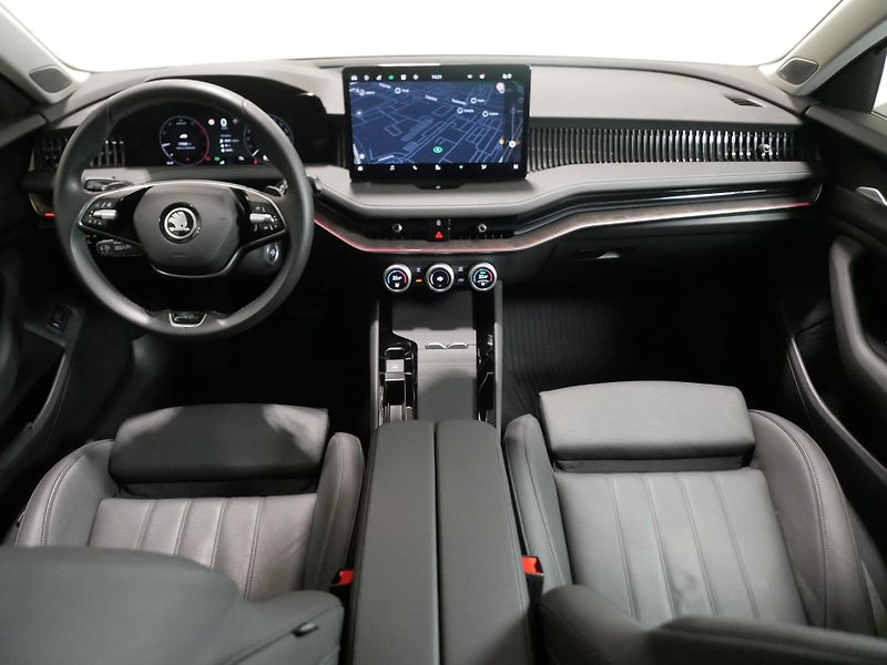 Škoda Superb - fotka 5 z 25